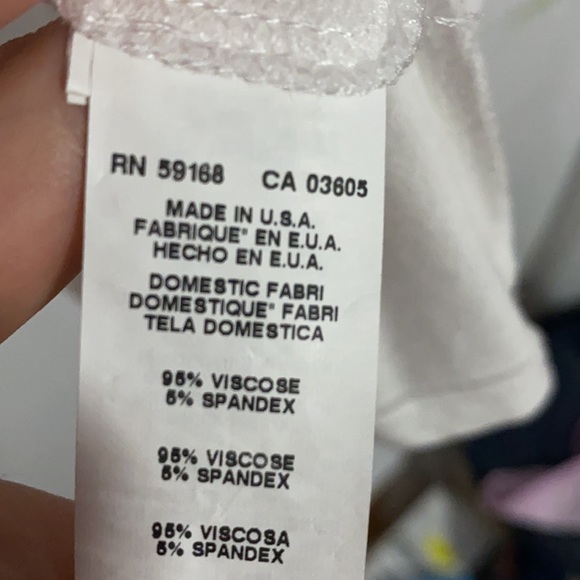 Karen Kane white top with feathers - Picture 8 of 8